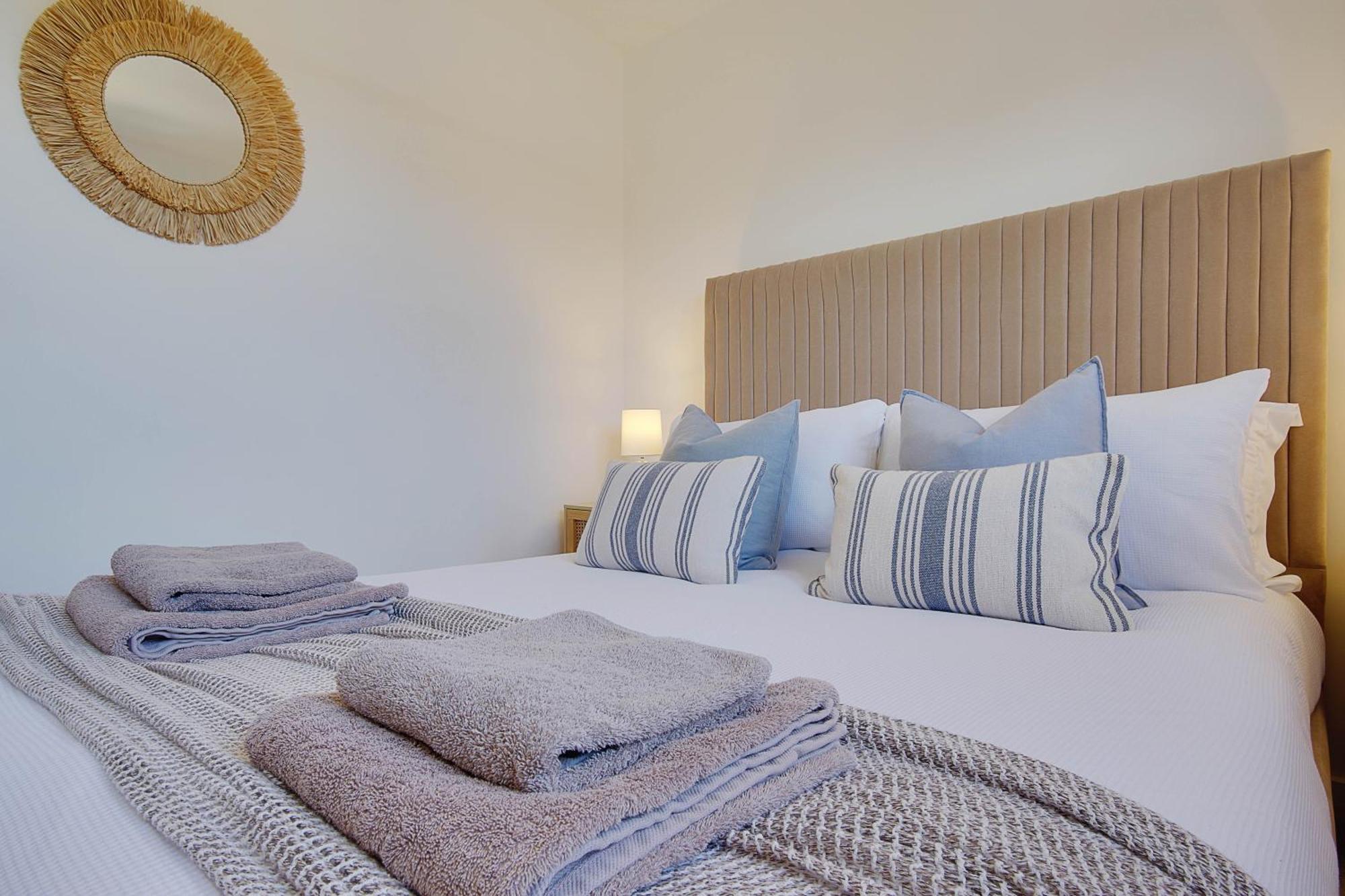 The Nook - Cosy Coastal Retreat Near Sandbanks Пул Экстерьер фото